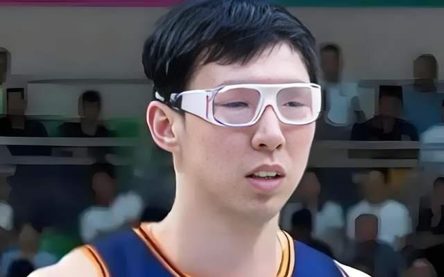 廣東奪冠勁敵終于贏了，結(jié)束3連敗，周琦胡金秋缺陣，趙嘉仁23分