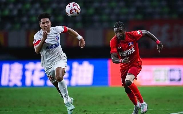 有一束光：云南玉昆客場(chǎng)4比1勝梅州客家，中超不全是人情世故