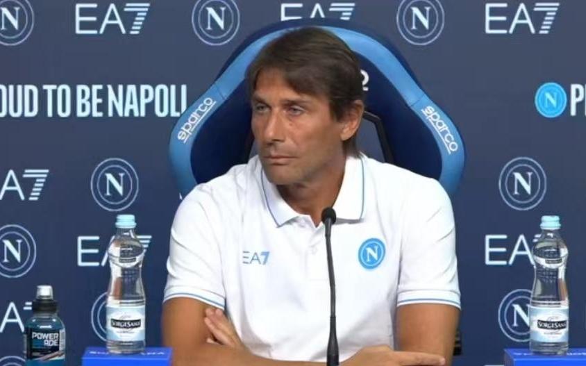 孔蒂：我們必須學(xué)會(huì)頂住壓力，隨時(shí)準(zhǔn)備為那不勒斯流盡血汗