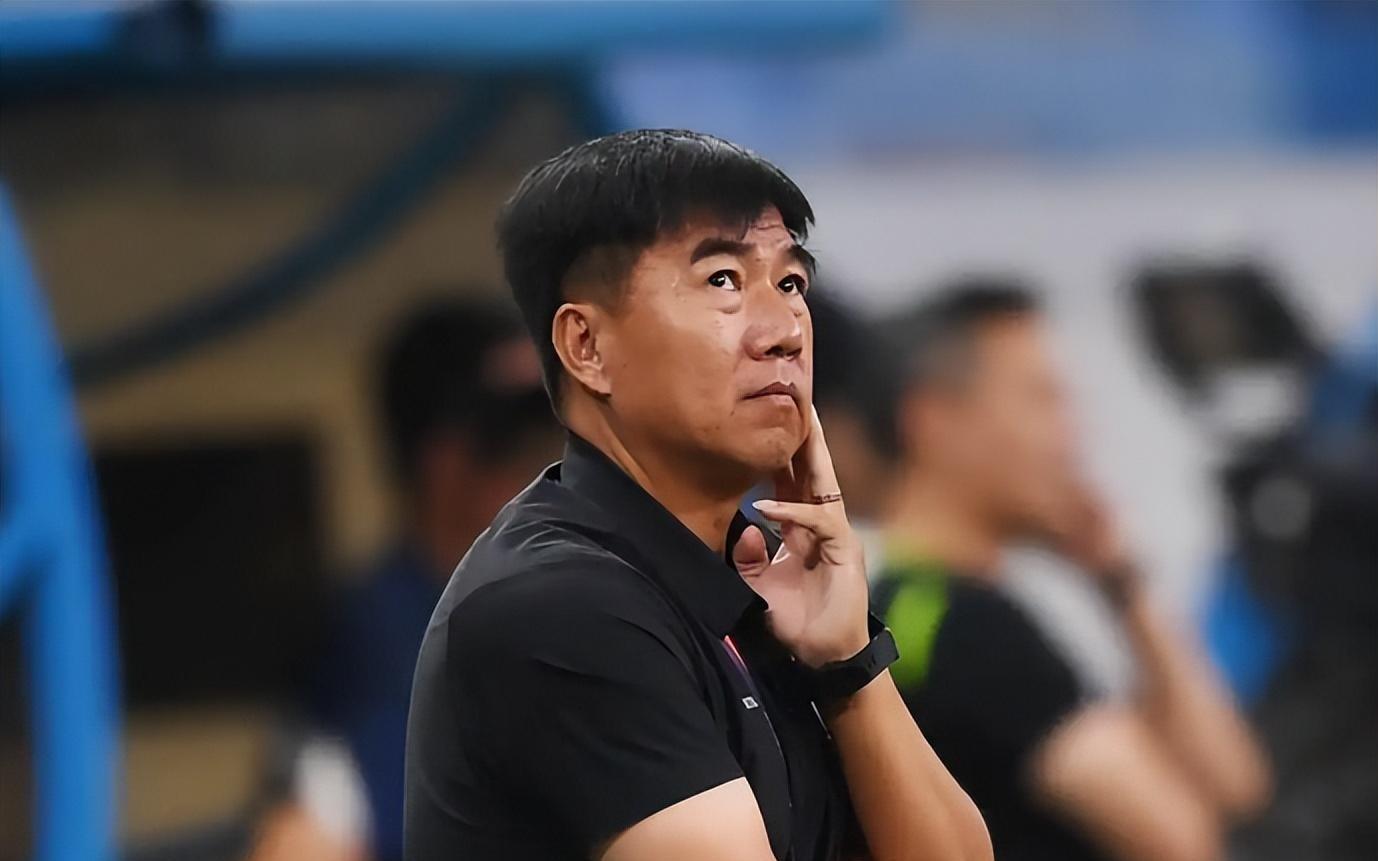 國(guó)足49歲名宿語(yǔ)出驚人：成都蓉城有7個(gè)外援，不奪冠要怪徐正源