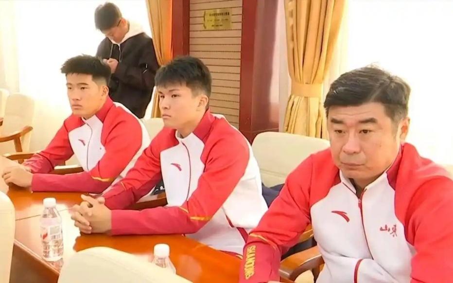 從夏到秋九輪不敗，自北向南爭取金牌，韓鵬率隊(duì)參加全運(yùn)會